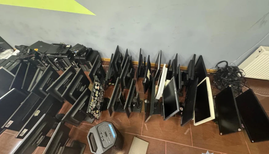 Генпрокурор Руслан Кравченко повідомив про ліквідацію 94 шахрайських кол-центрів