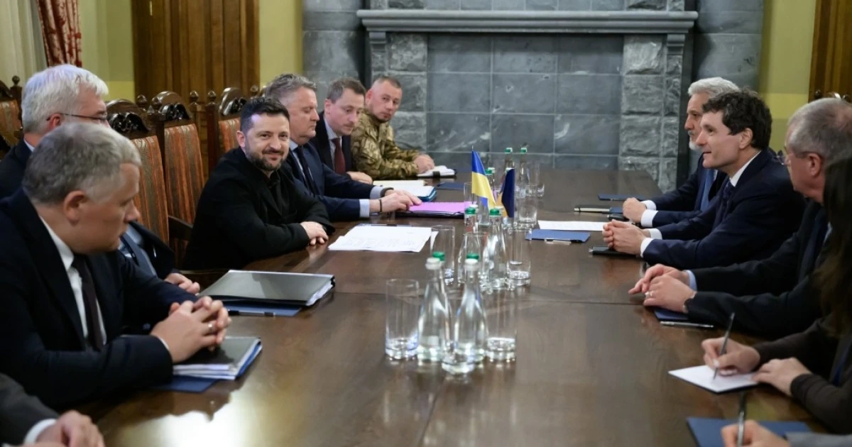 Зеленський оголосив підсумки саміту C8: понад 50 угод і €1 млрд