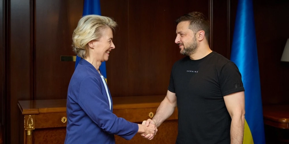ЄС тиснутиме на Британію та Канаду через фінансування України