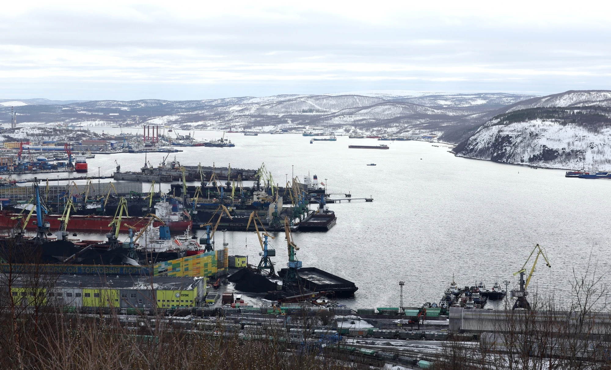Британія внесла нові російські газовози до санкційного списку